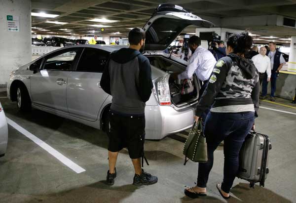 Boston Logan Airport carService: The Solution To All Your Taxi Issues